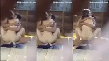 Ngintip Langsung Kelakuan Beringas Si Cantik poster